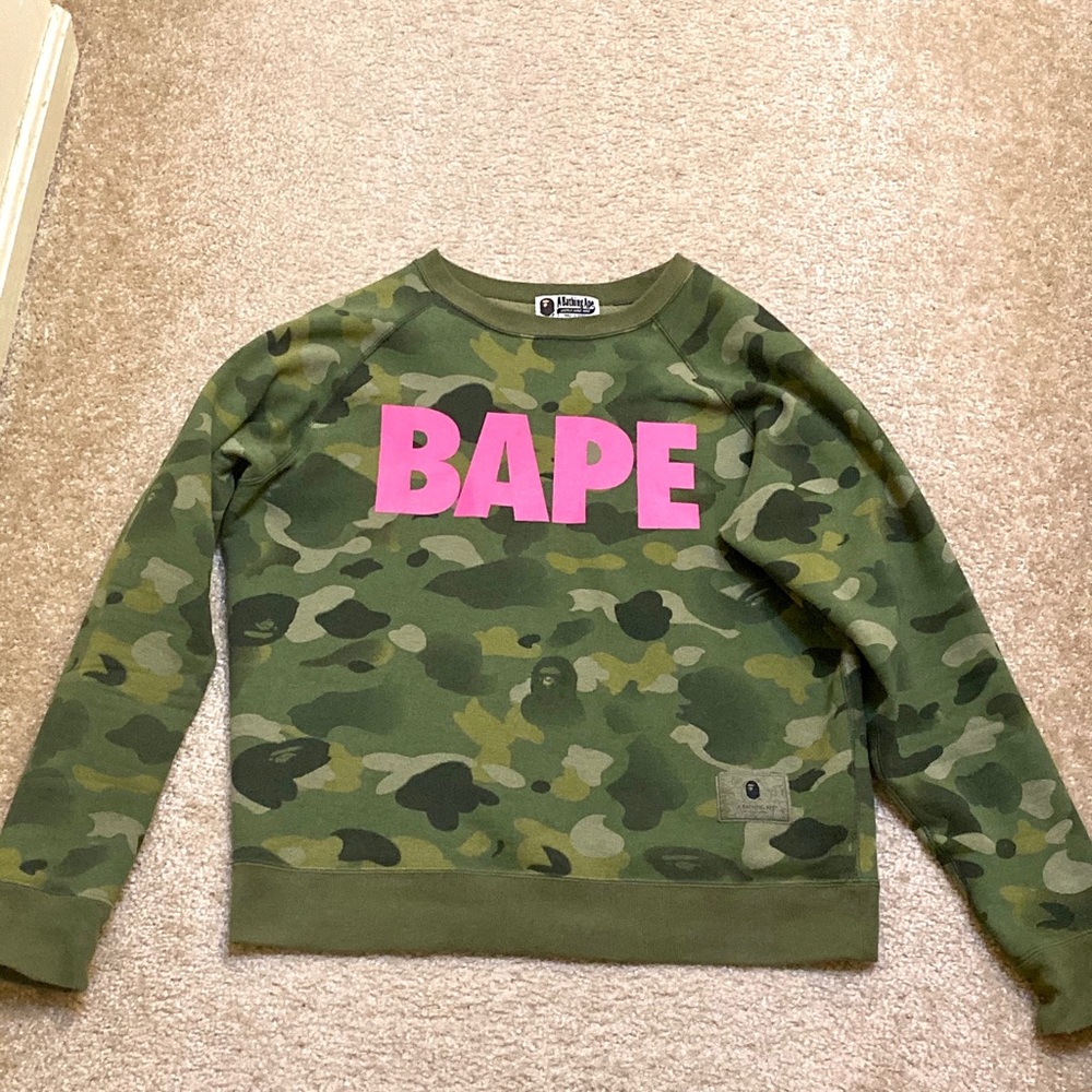 Bape Ladies crewneck camo sweater - Picture 1 of 5